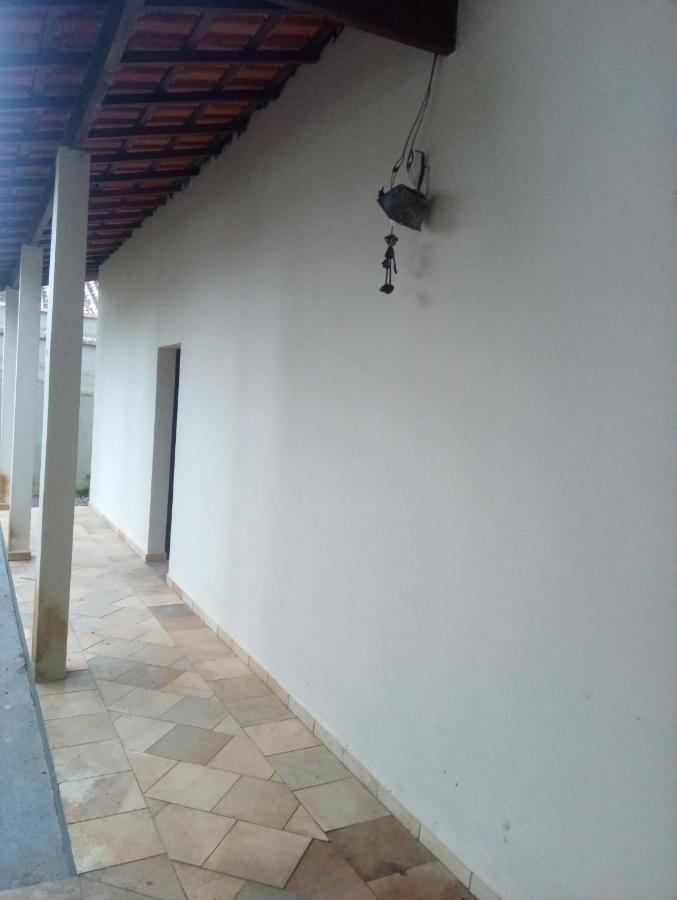 Maravilhosa vila a 150 m da praia do GUARAÚ, para 30 pessoas! Peruíbe Exterior foto