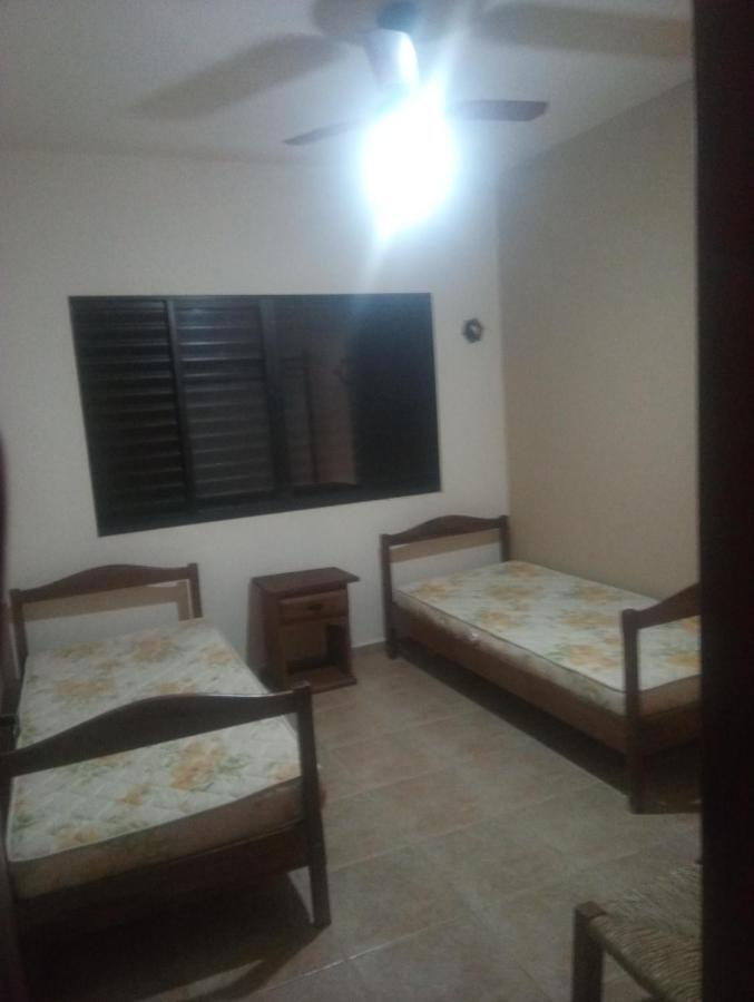 Maravilhosa vila a 150 m da praia do GUARAÚ, para 30 pessoas! Peruíbe Exterior foto